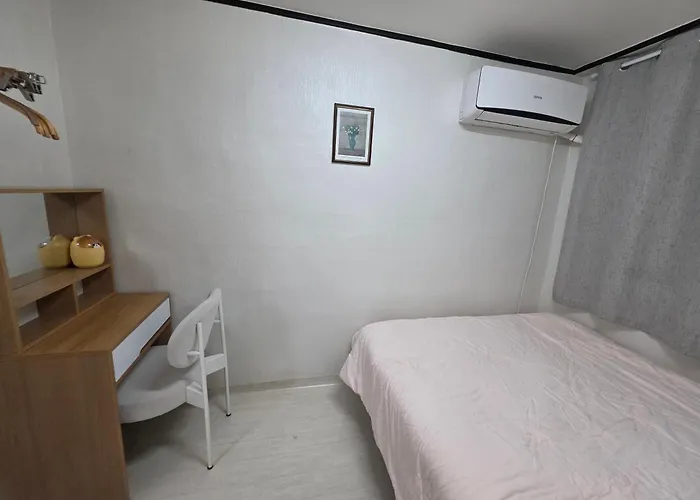 서울역도보5분2룸6인가능캐리어무료보관홍대명동 최고입지4 * Séoul