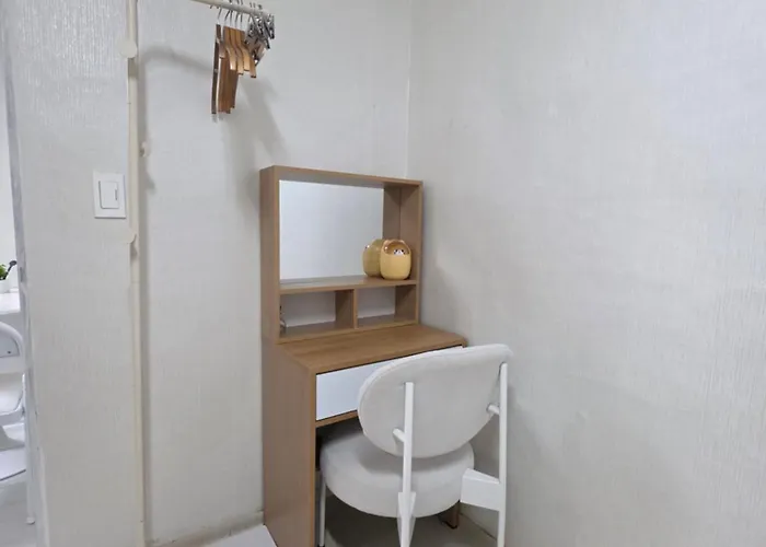 서울역도보5분2룸6인가능캐리어무료보관홍대명동 최고입지4 *